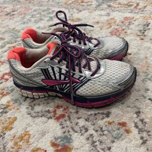 Brooks Adrenaline GTS 14 Running Shoes
